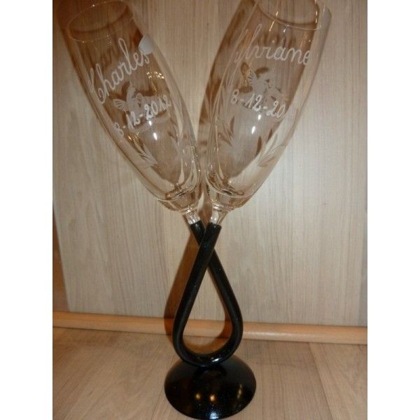 Flûtes à champagne des mariés.....